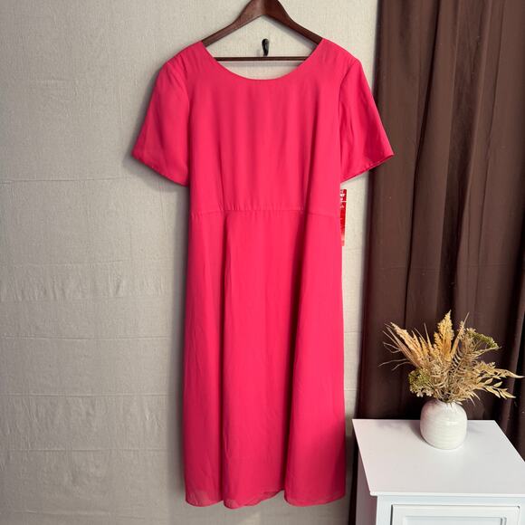 Stephanie Andrews Formal Dress Size 20W Pink Button Detail Tie Back NWT Plus - Picture 1 of 14